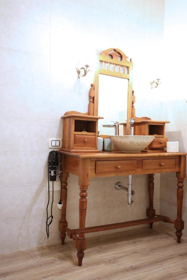 Tra I Campi Di Papaveri Medesano Εξωτερικό φωτογραφία